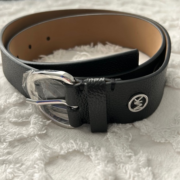 Michael Kors Accessories - NWT Michael Kors women’s belt. Black with silver buckle, size small.